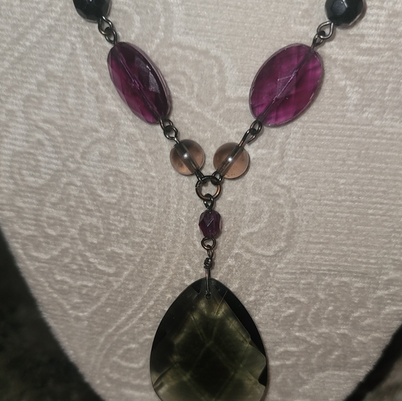 Lia Sophia adjustable necklace - Picture 2 of 4